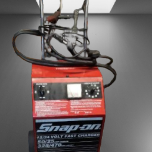 Snap On 12/24 Volt Battery Charger